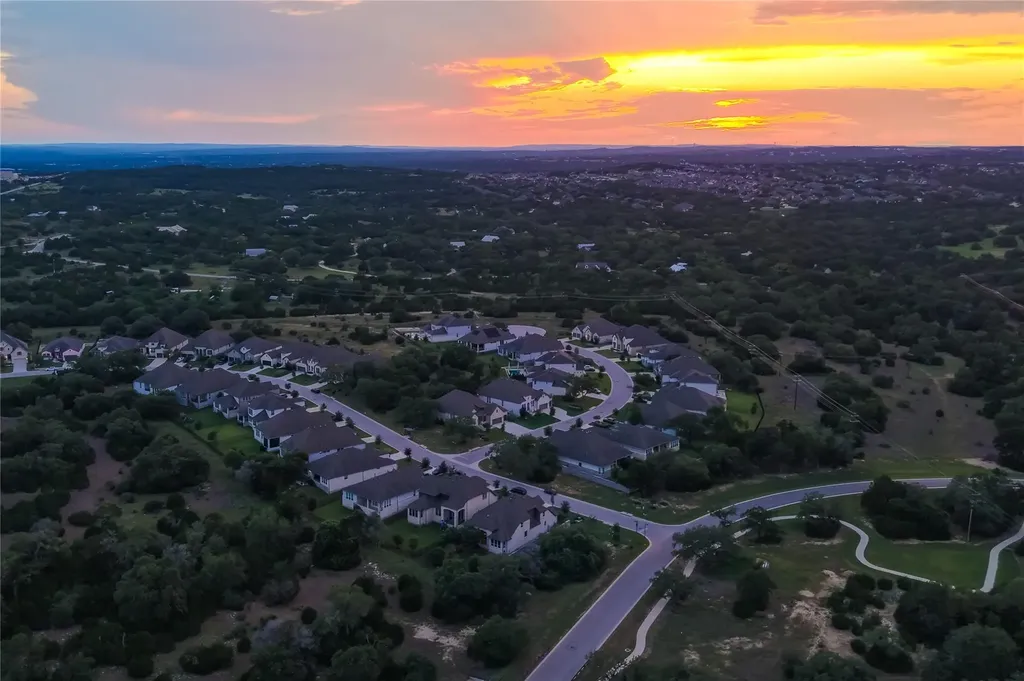542 Running Bird Road Austin TX 78737
