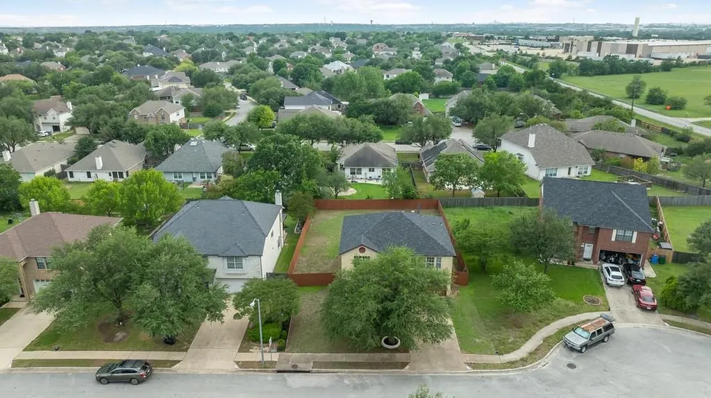 1221 Mason Bend Drive Pflugerville TX 78660