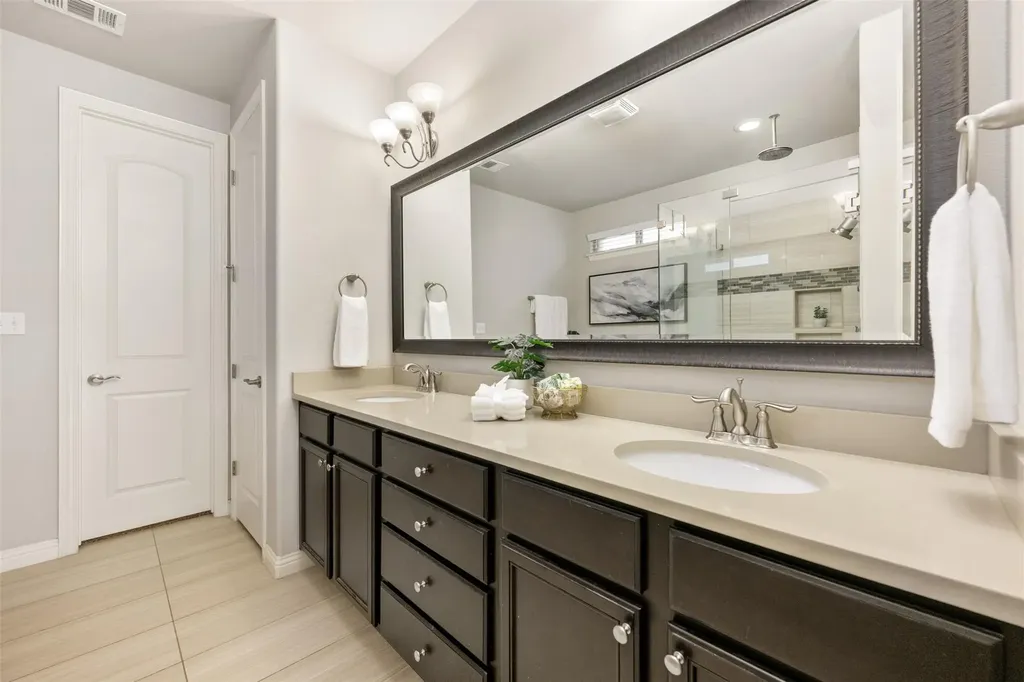 1928 Bold Sundown Drive Leander TX 78641