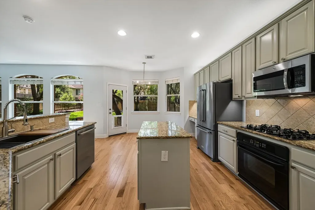 12820 Rush Creek Lane Austin TX 78732