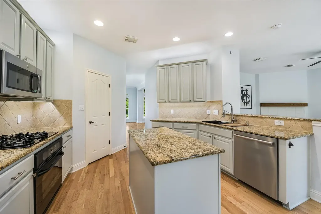 12820 Rush Creek Lane Austin TX 78732