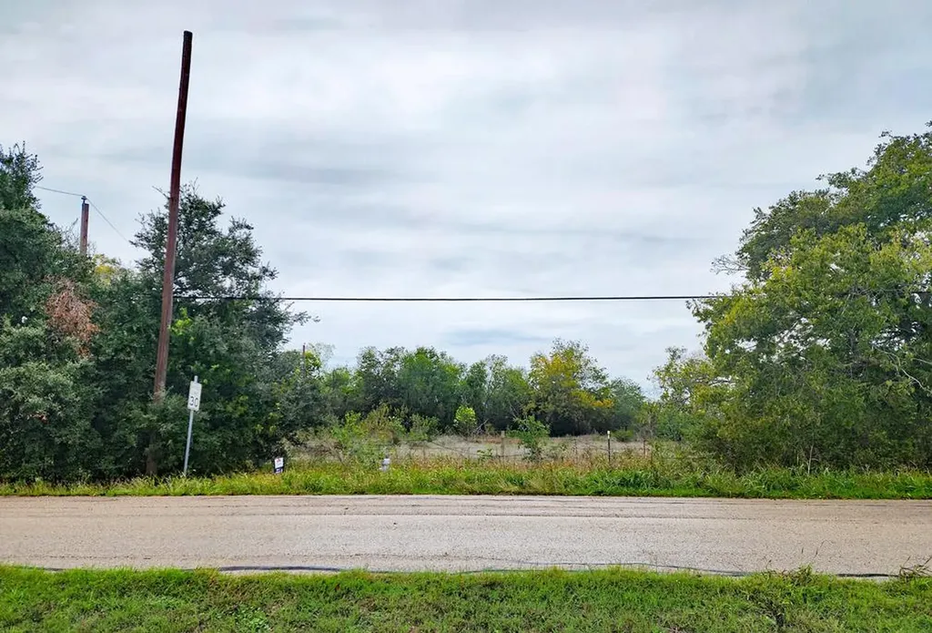 1411 1411 Old Thorndale Road Taylor TX 76574