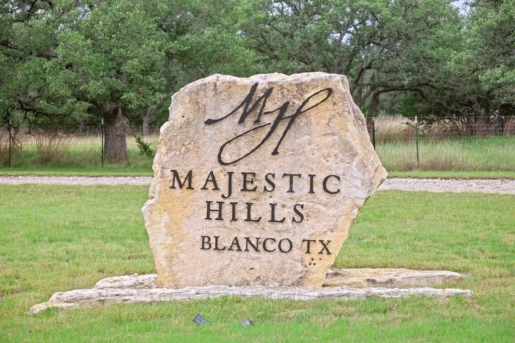 292 N Scenic Hills Court Blanco TX 78606