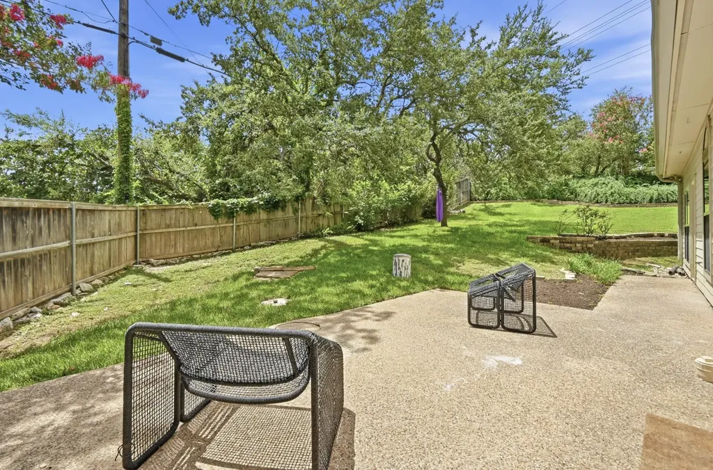 1107 Bowie Road Austin TX 78733