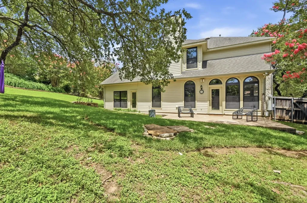 1107 Bowie Road Austin TX 78733