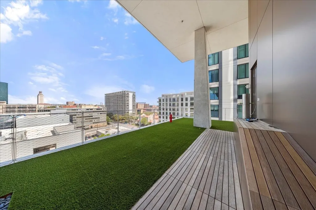 313 W 17th Street Austin TX 78701