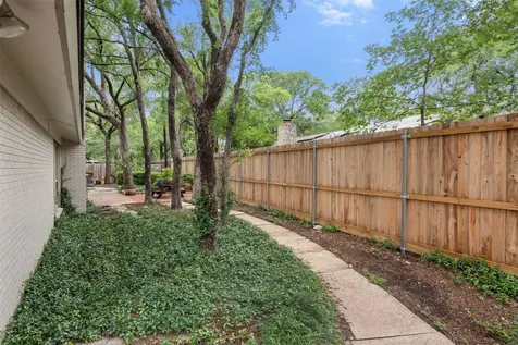 302 S Lake Creek Drive Round Rock TX 78681