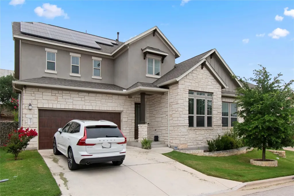 231 Village Oaks Austin TX 78737