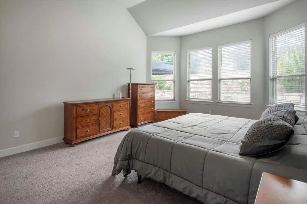 231 Village Oaks Austin TX 78737