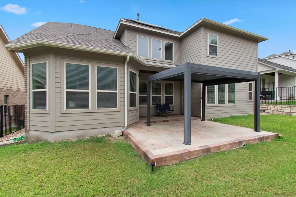 231 Village Oaks Austin TX 78737