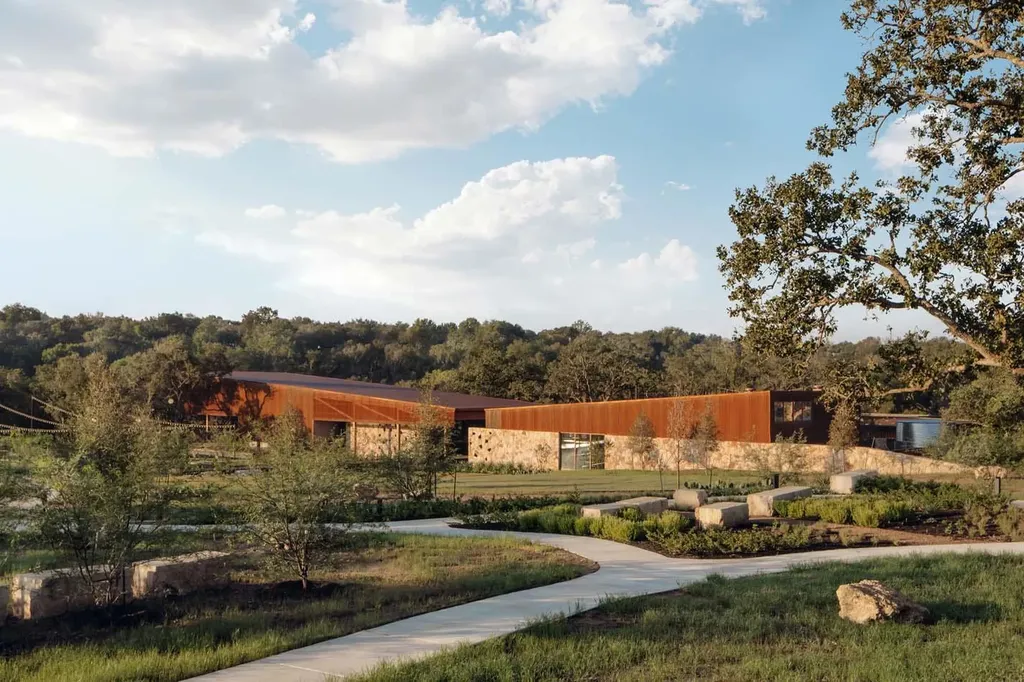 125 Three Oaks Lane Georgetown TX 78628