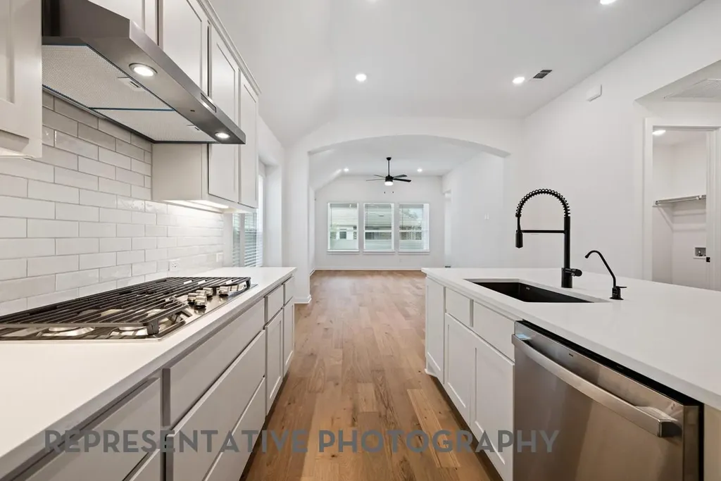 125 Three Oaks Lane Georgetown TX 78628