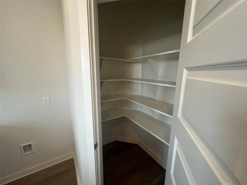 255 Gus Loop Georgetown TX 78626