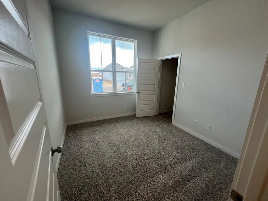 255 Gus Loop Georgetown TX 78626