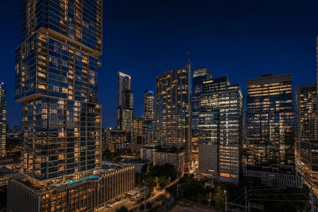222 West Avenue Austin TX 78701