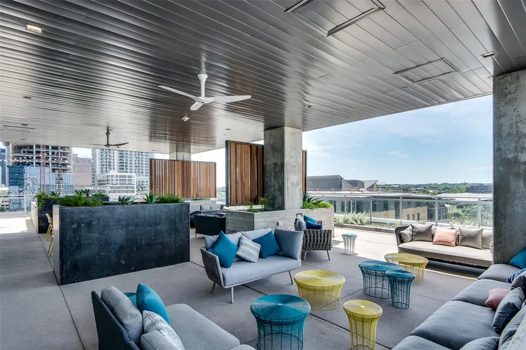 222 West Avenue Austin TX 78701