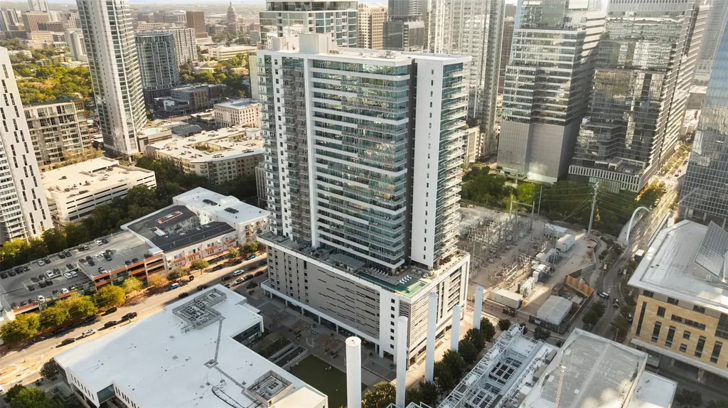 222 West Avenue Austin TX 78701
