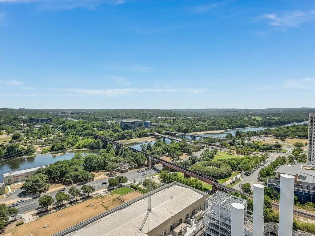 222 West Avenue Austin TX 78701