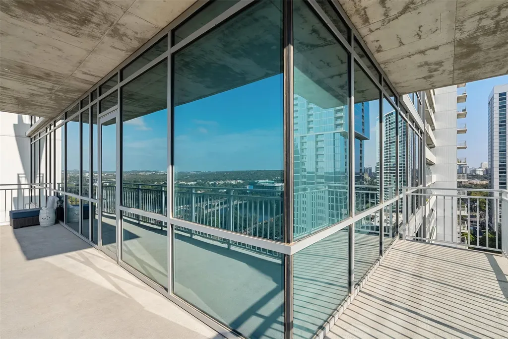 222 West Avenue Austin TX 78701
