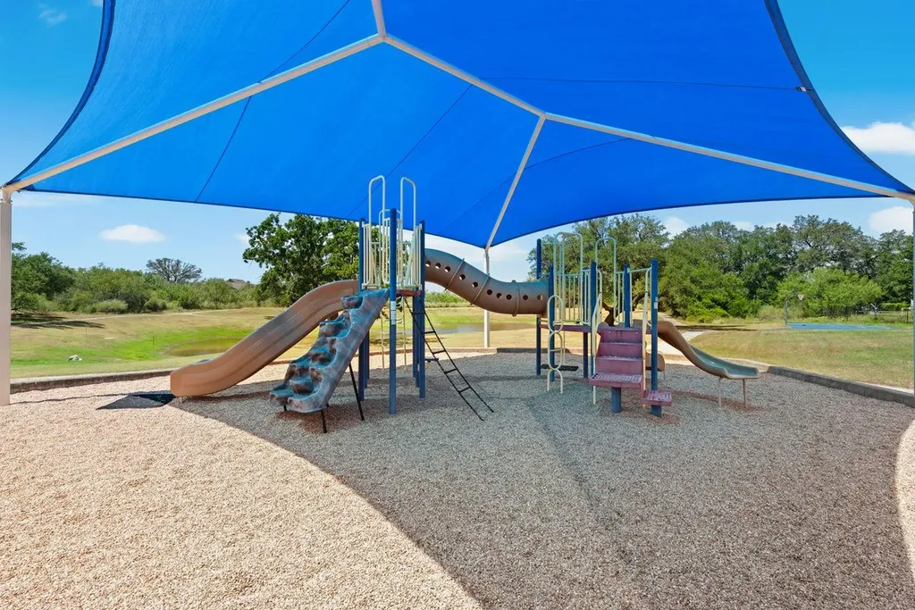 106 Double Horn Trail Spicewood TX 78669