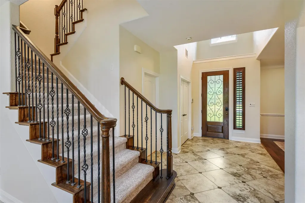 107 Hensley Drive Austin TX 78738
