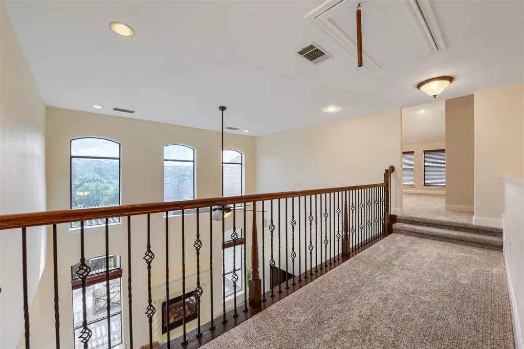 107 Hensley Drive Austin TX 78738