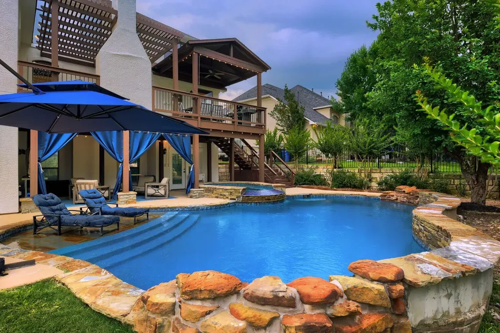 107 Hensley Drive Austin TX 78738