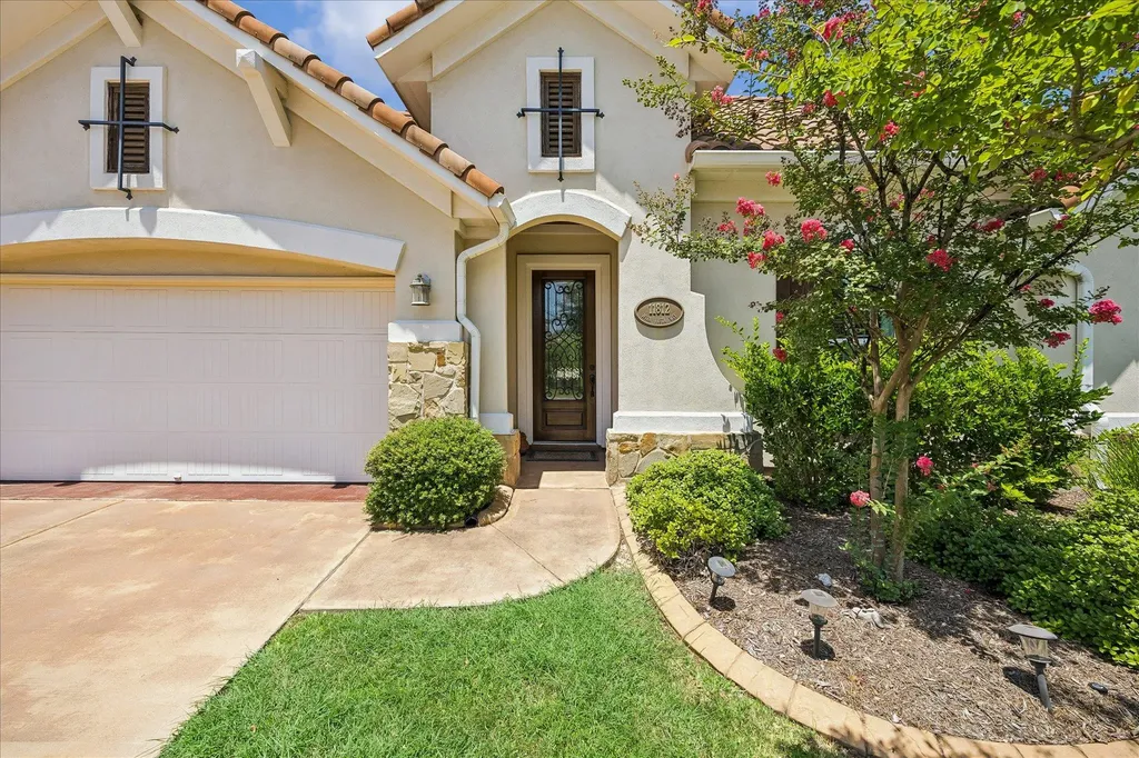 11812 Mira Vista Way Austin TX 78726