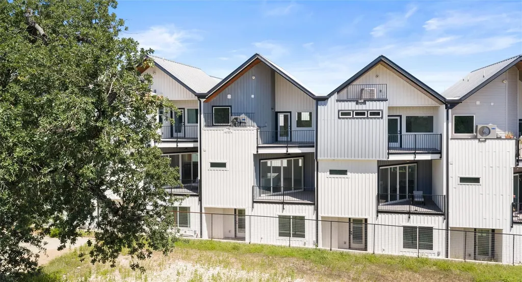 5912 Harold Court Austin TX 78721