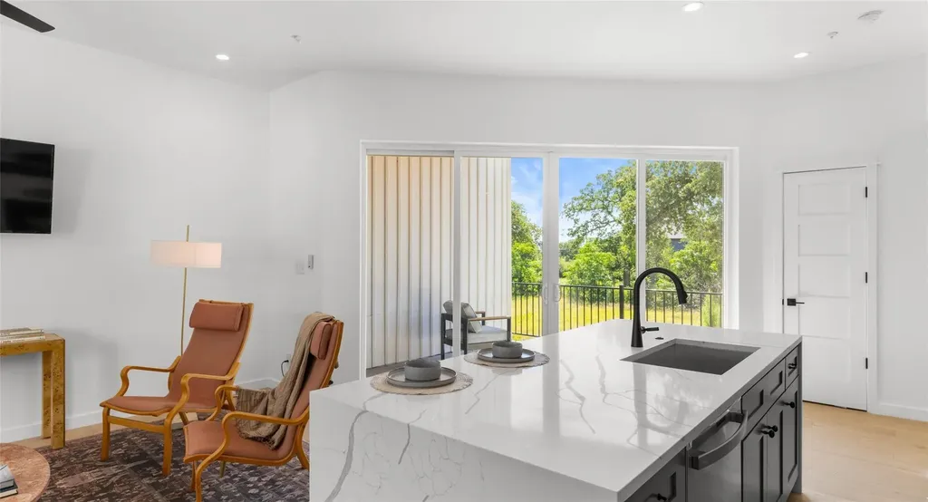 5912 Harold Court Austin TX 78721