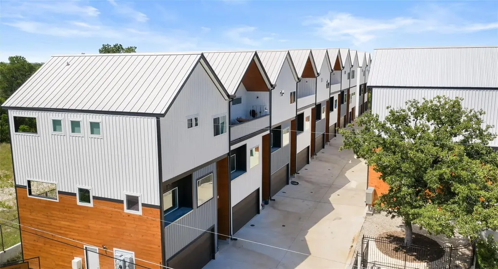 5912 Harold Court Austin TX 78721