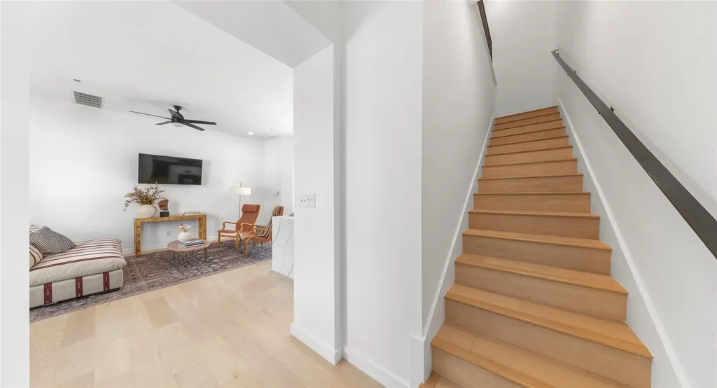 5912 Harold Court Austin TX 78721