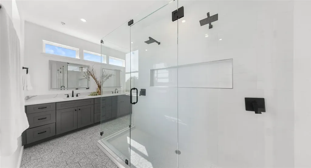 5912 Harold Court Austin TX 78721