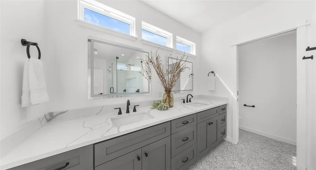 5912 Harold Court Austin TX 78721