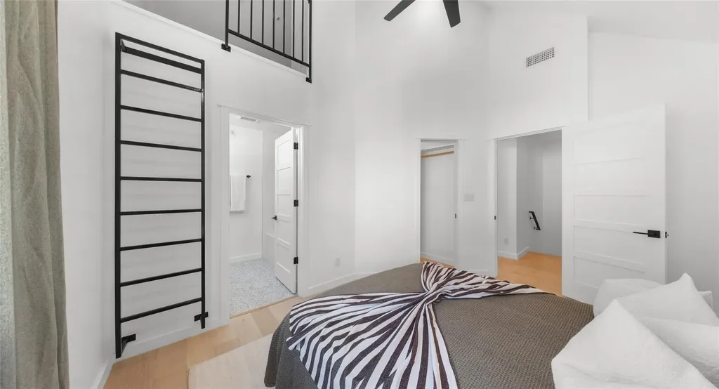 5912 Harold Court Austin TX 78721