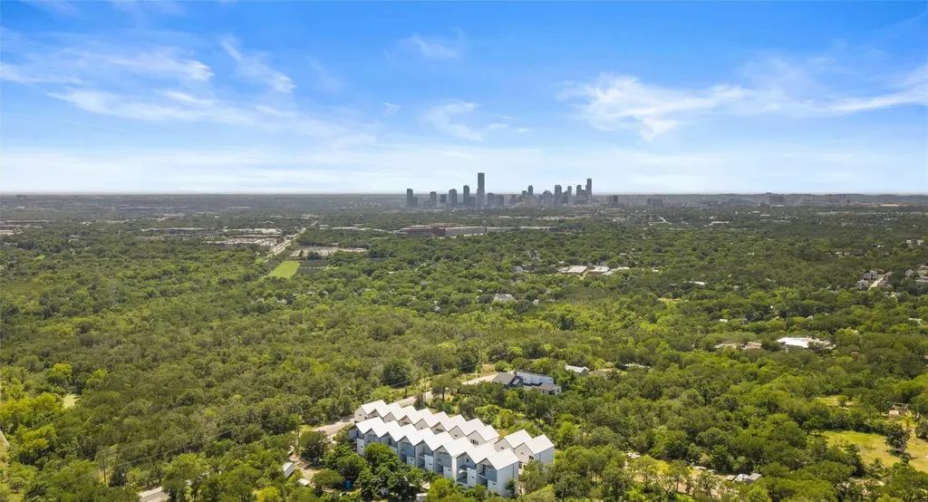 5912 Harold Court Austin TX 78721