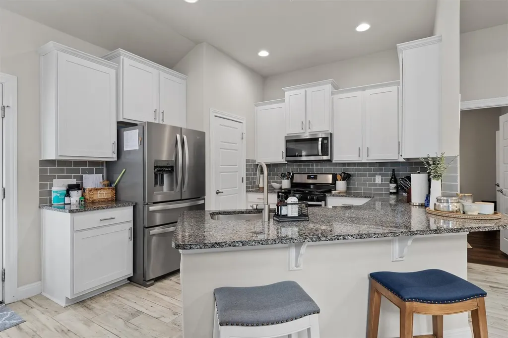 127 Thelonious Drive Austin TX 78745