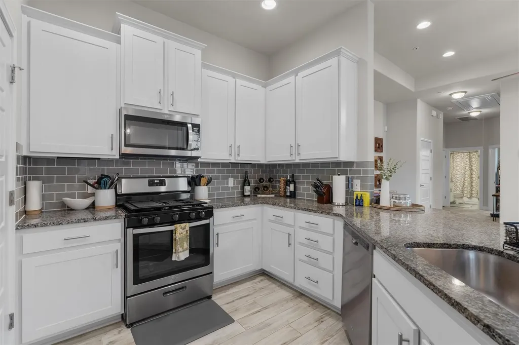 127 Thelonious Drive Austin TX 78745
