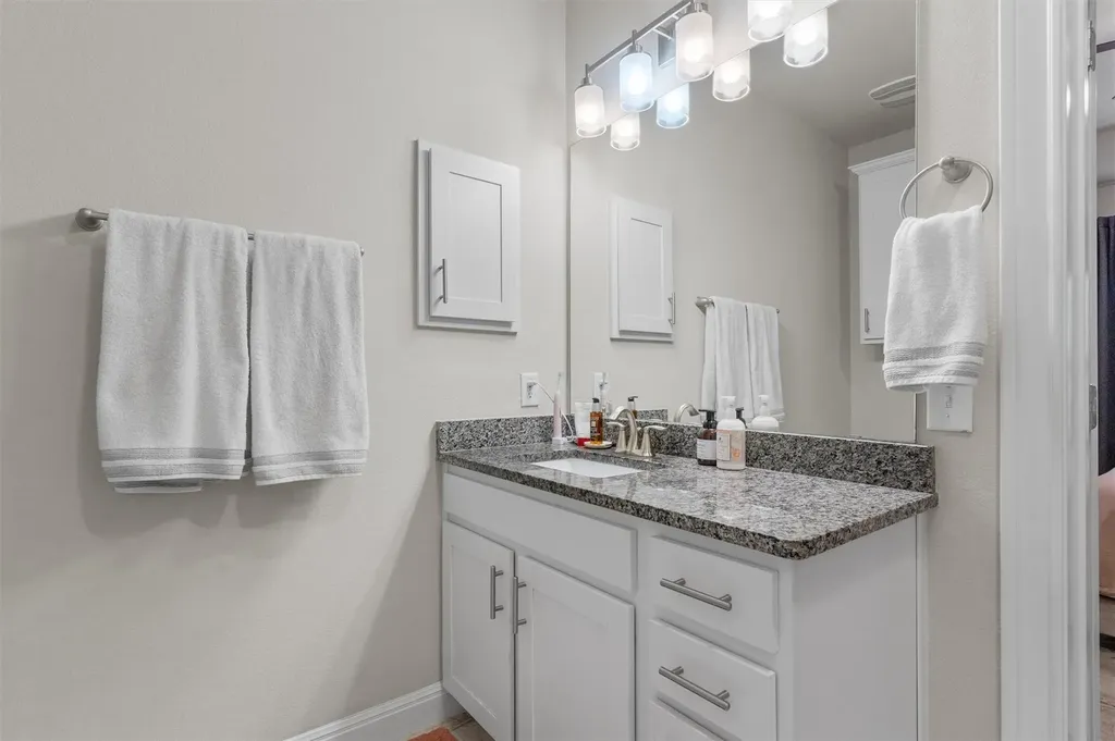 127 Thelonious Drive Austin TX 78745