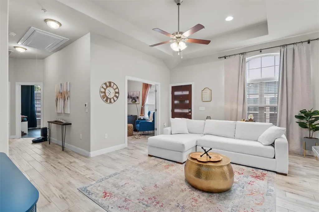 127 Thelonious Drive Austin TX 78745