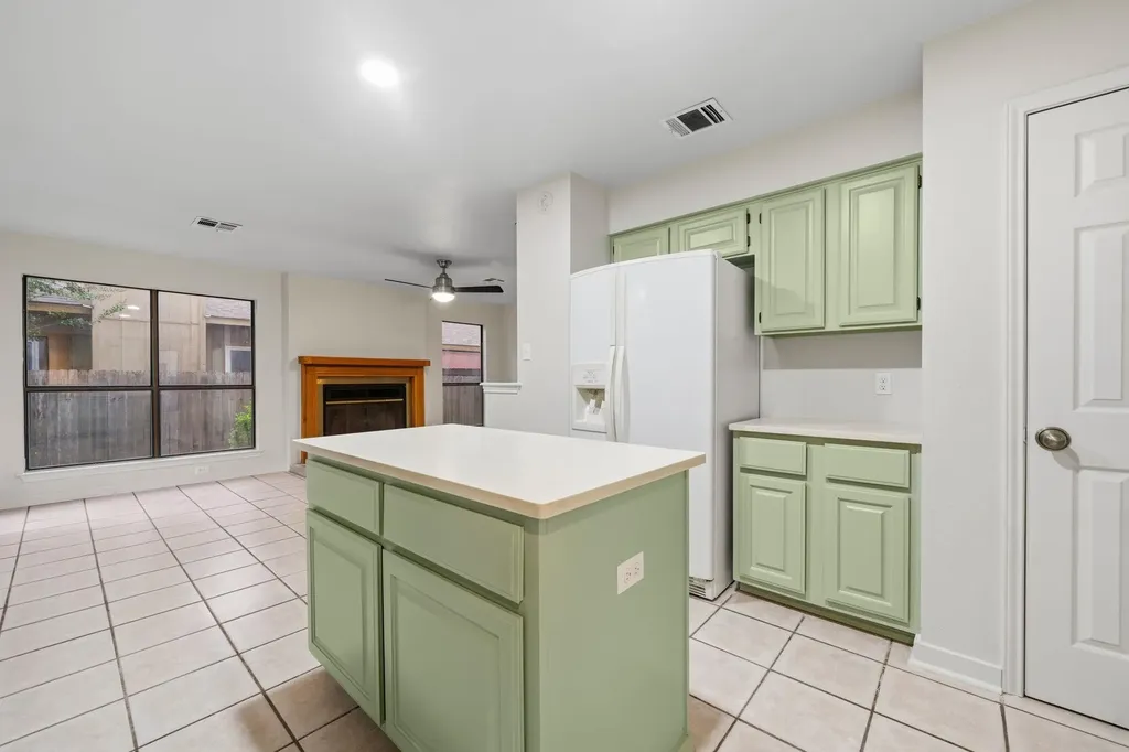 8712 Coastal Drive Austin TX 78749
