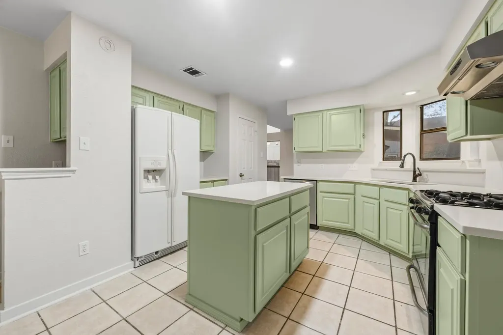 8712 Coastal Drive Austin TX 78749