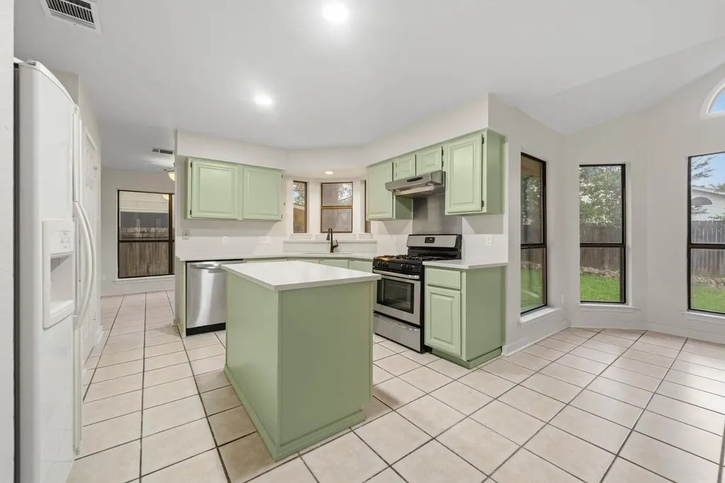 8712 Coastal Drive Austin TX 78749