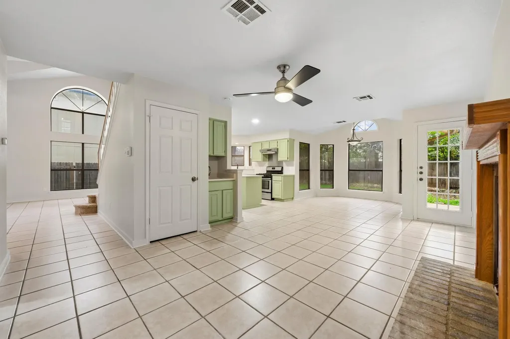 8712 Coastal Drive Austin TX 78749