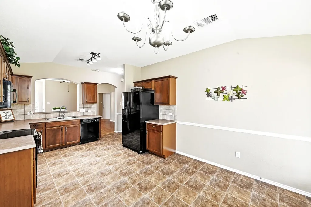 903 Gentry Drive Leander TX 78641