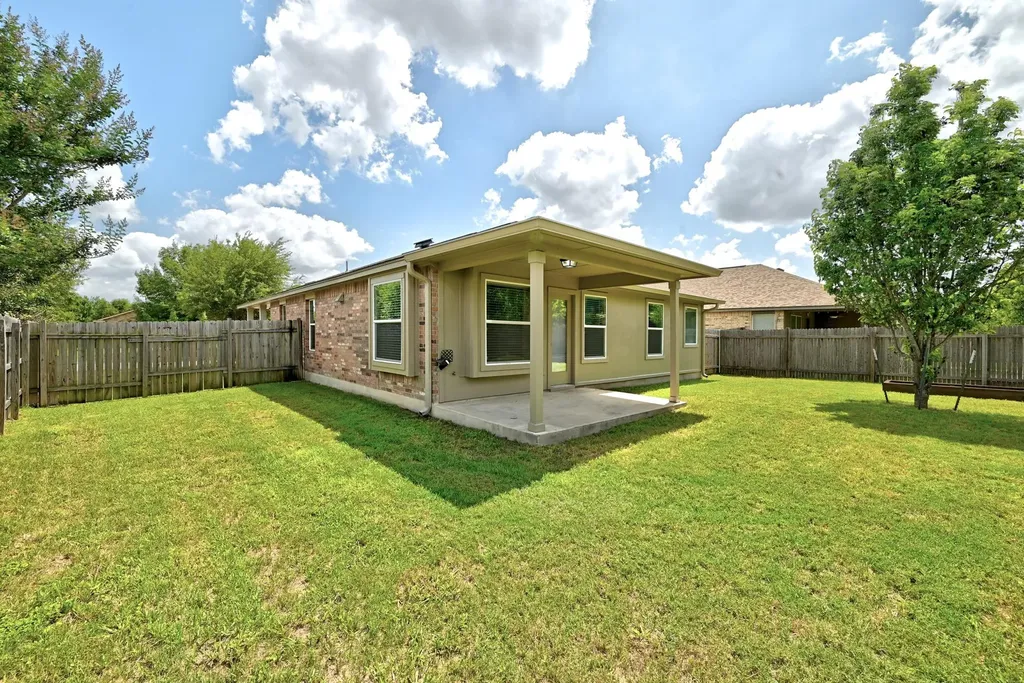 903 Gentry Drive Leander TX 78641