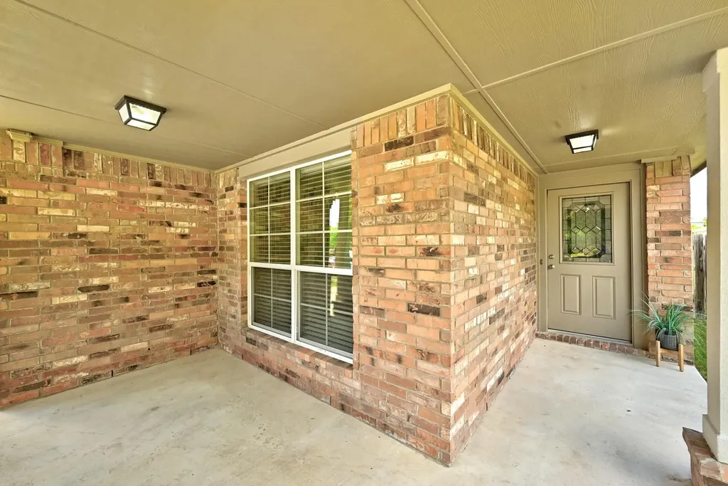 903 Gentry Drive Leander TX 78641