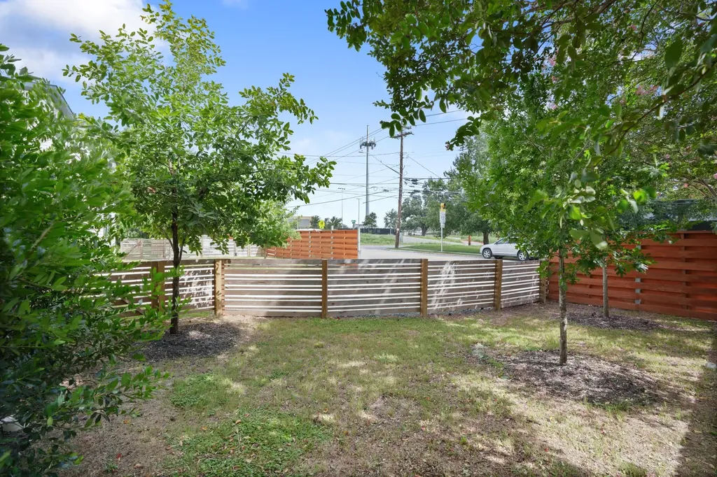 2111 Prather Lane Austin TX 78704