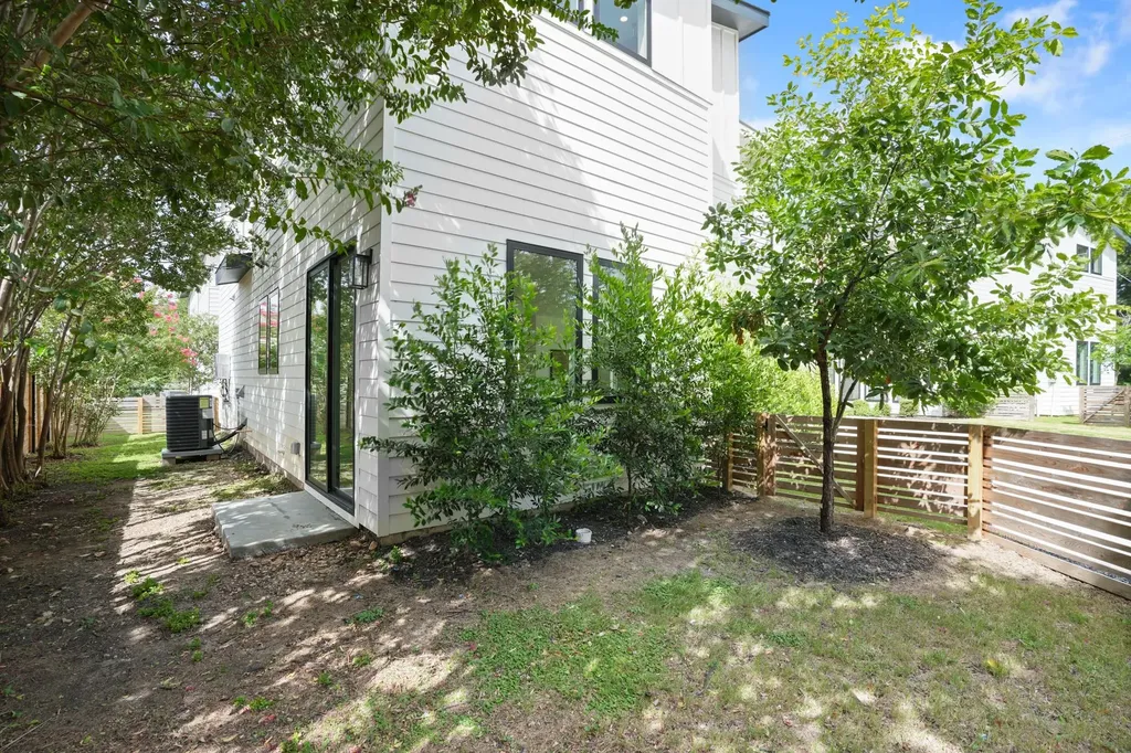 2111 Prather Lane Austin TX 78704