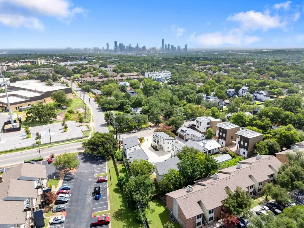 2111 Prather Lane Austin TX 78704